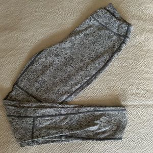 Gymshark workout leggings in soft gray